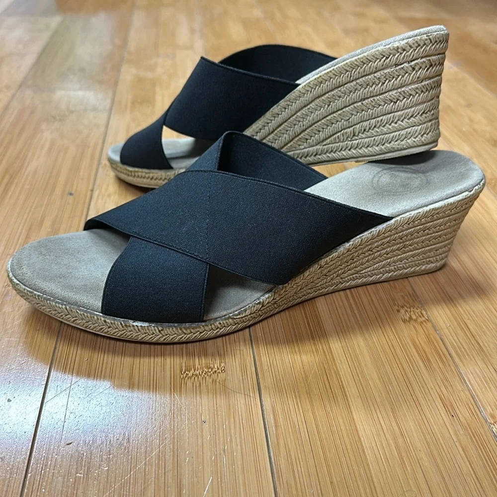 CHARLESTON SHOE CO. Black Crisscross Espadrille Wedge Sandals